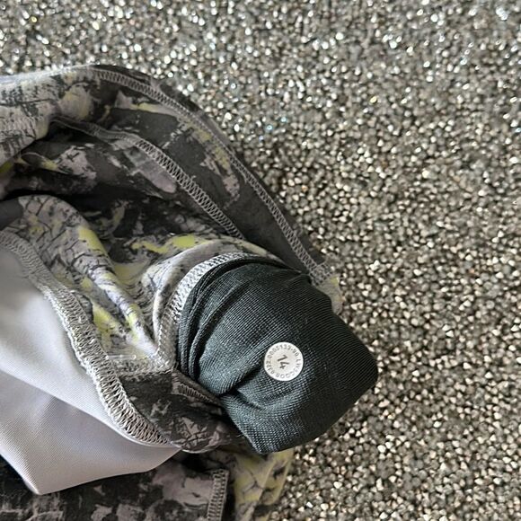 Lululemon Wunder Train High-Rise Tight 25" size 14 NWT Cinder Grain Spruce Multi - Picture 4 of 5